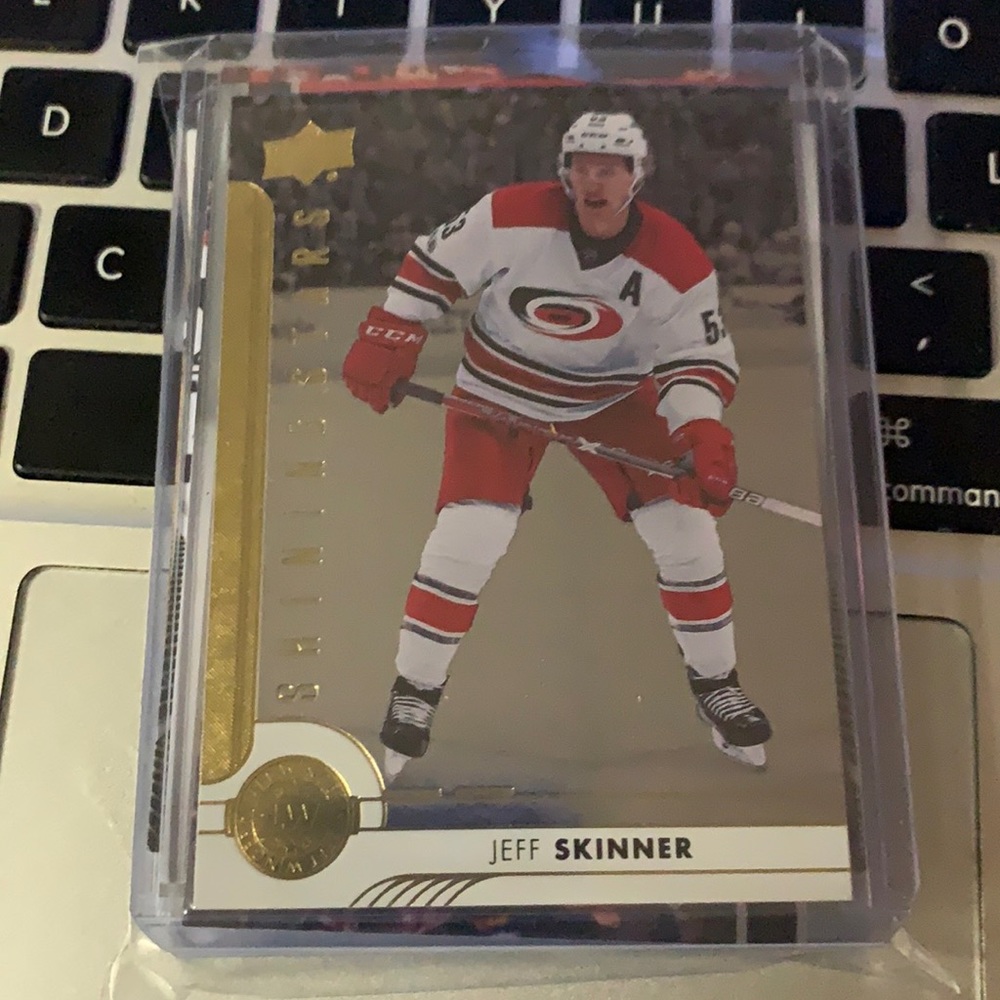 3/$10 15 cards from your Carolina Hurricanes